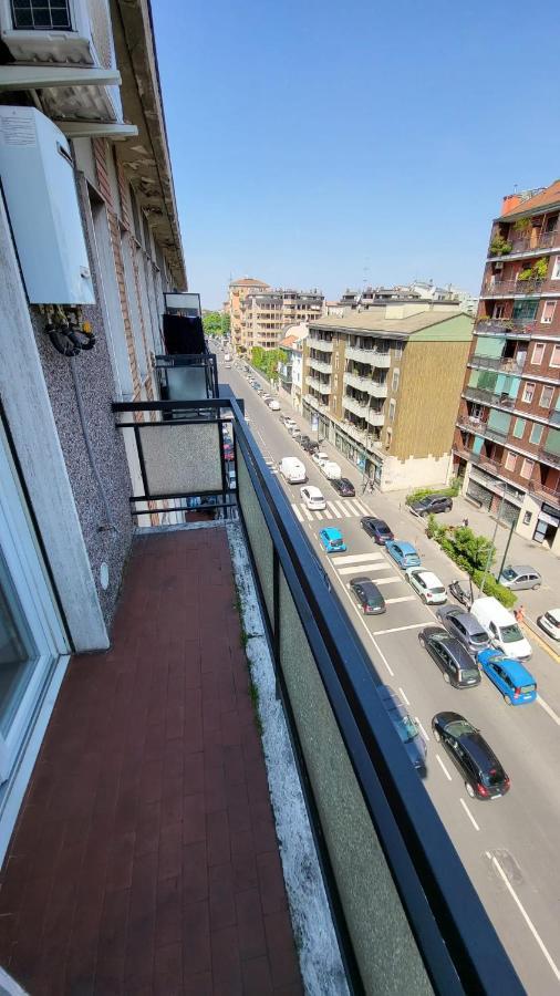 Fondazione Prada Metro Corvetto Splendido Monolocale Ristrutturato Ben Arredato Apartment Mailand