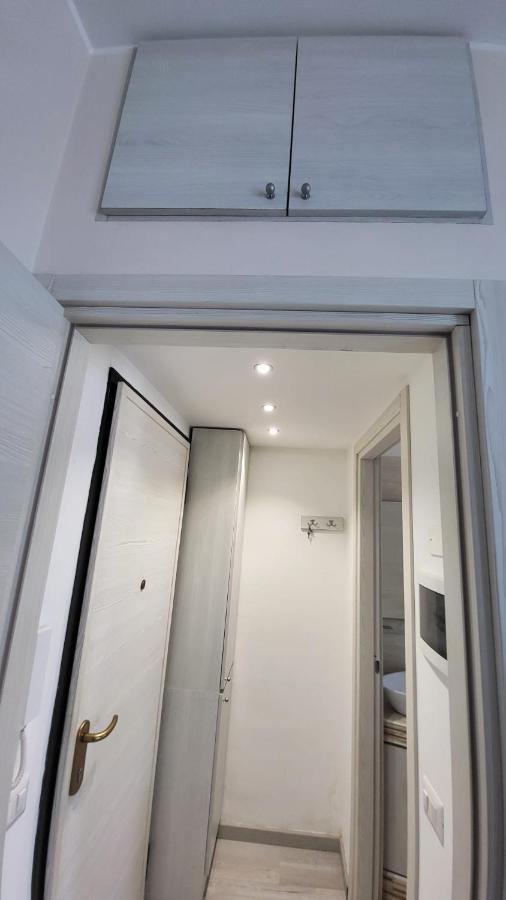 Apartment Fondazione Prada Metro Corvetto Splendido Monolocale Ristrutturato Ben Arredato Mailand